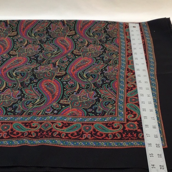 Vintage Paisley red & black scarf EUC, made in Italy - Picture 5 of 7